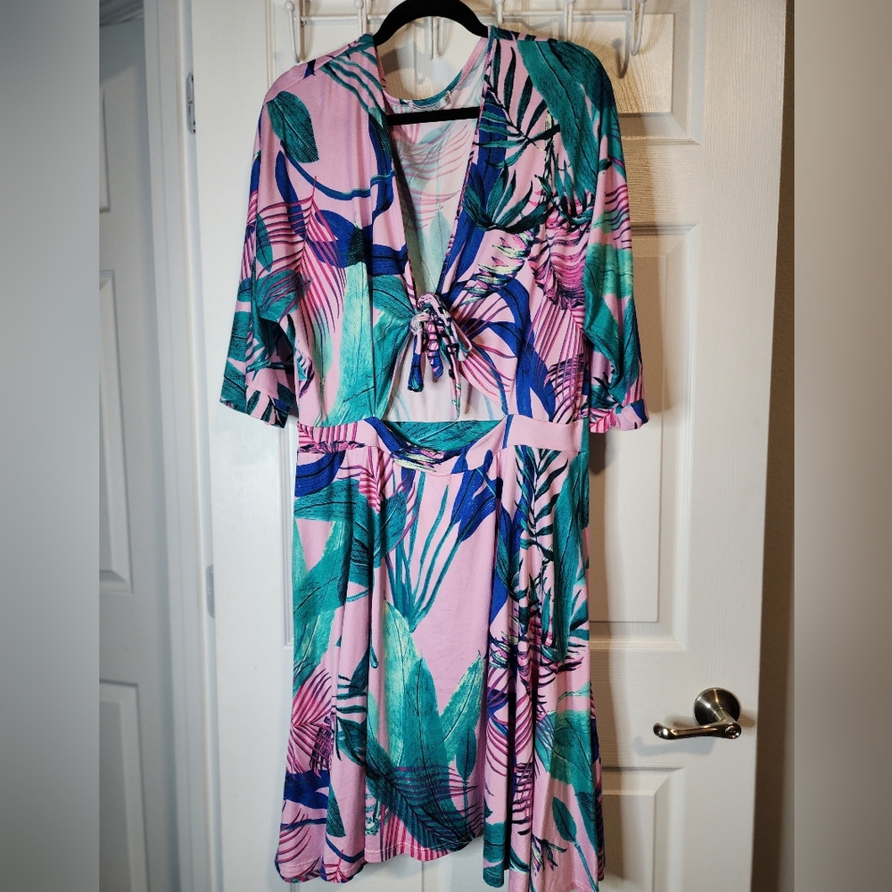 REBDOLLS‎ 3X Pink & Blue Floral Cut-out 3/4 Sleeve Dress